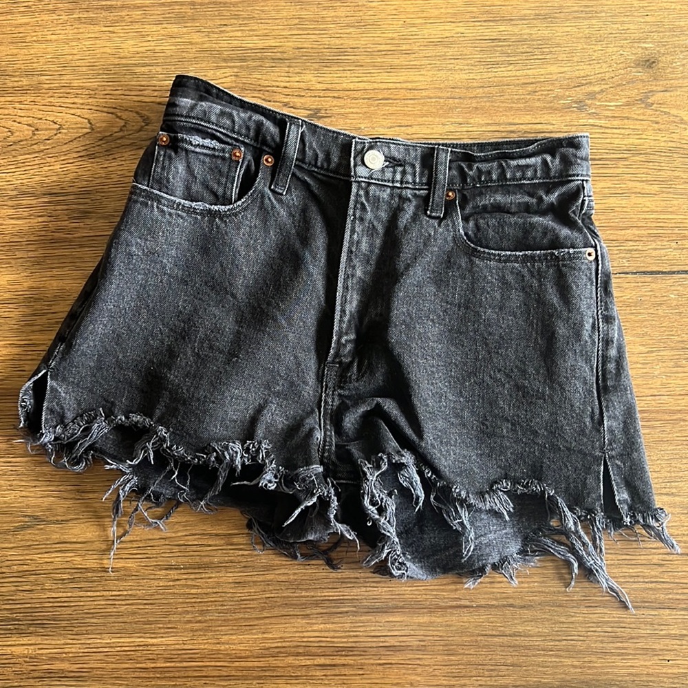 Abercrombie black high rise mom short (curve love)